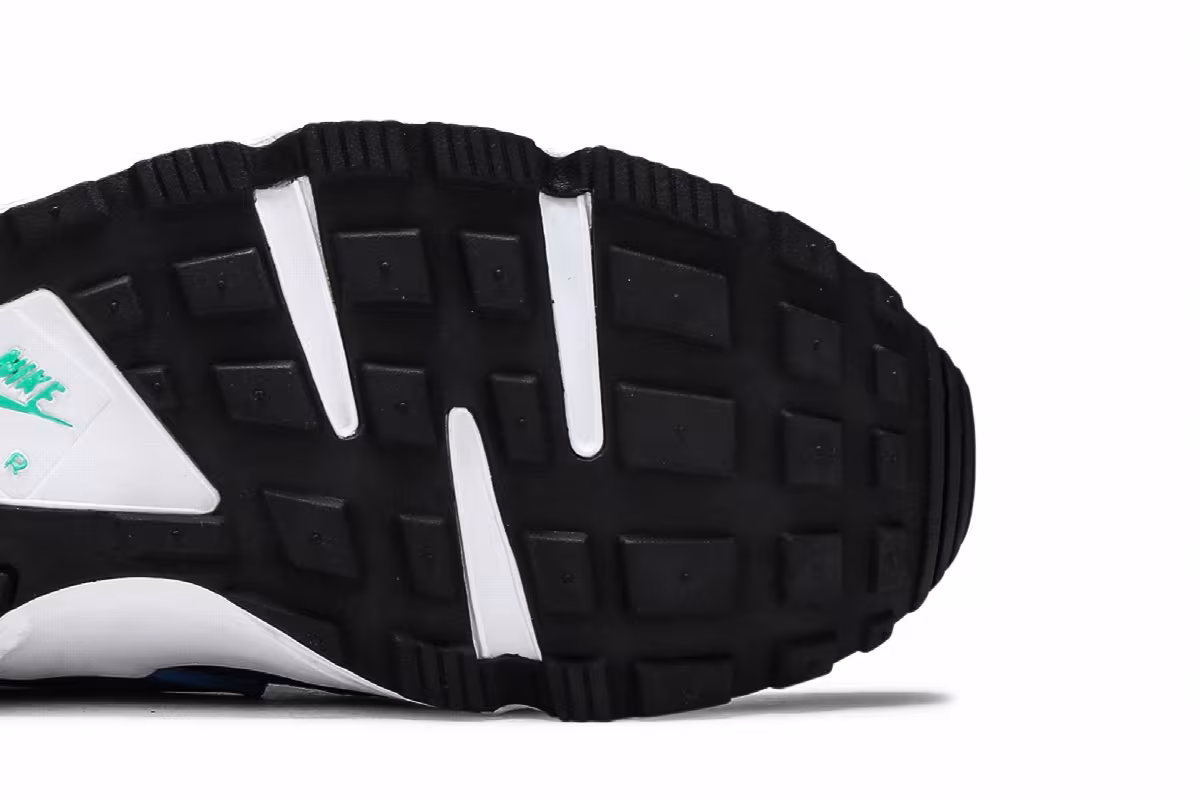 size? x Nike Air Huarache Deep Royal Blue, view 6