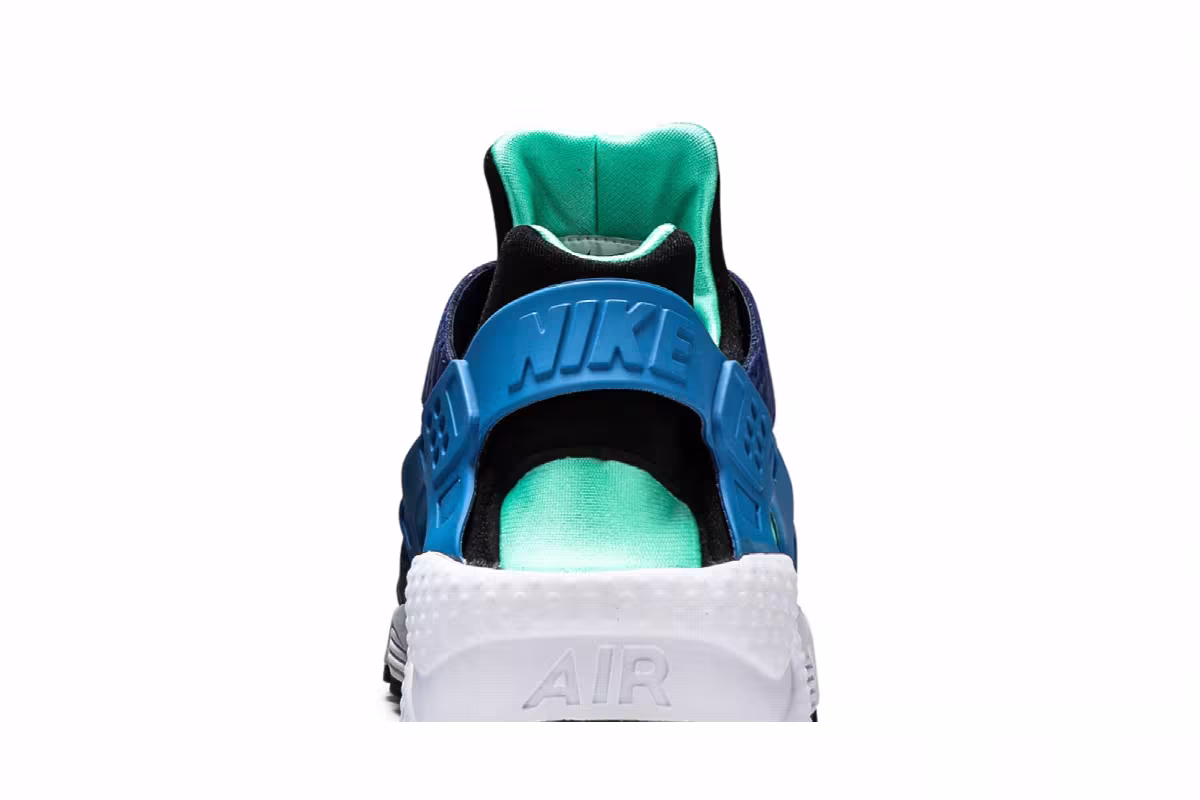 size? x Nike Air Huarache Deep Royal Blue, view 8