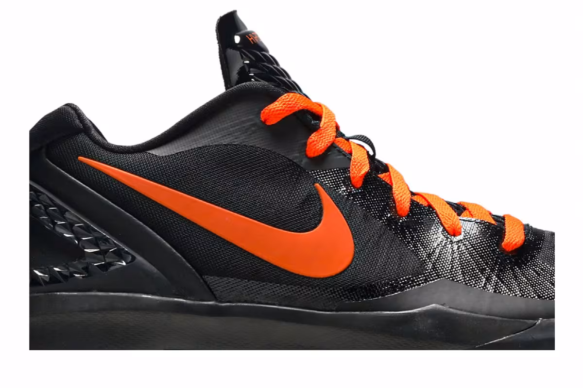 Nike Zoom Hyperdunk 2011 Low, view 3
