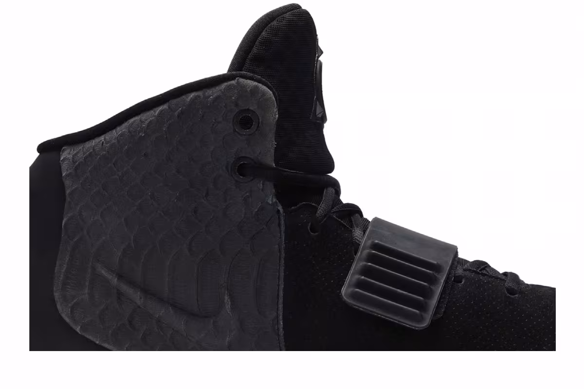Nike Air Yeezy 2 My Beautiful Dark Twisted Fantasy, view 3
