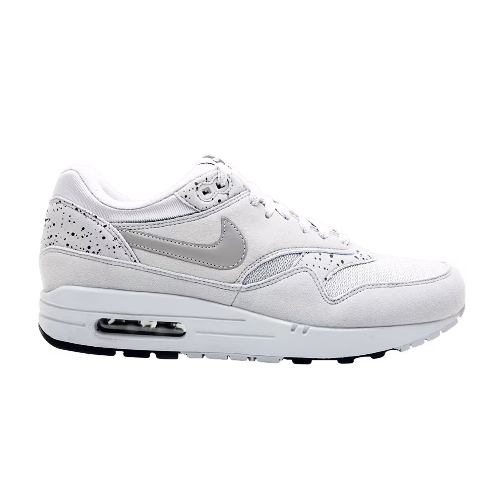 Nike Air Max 1 Try On