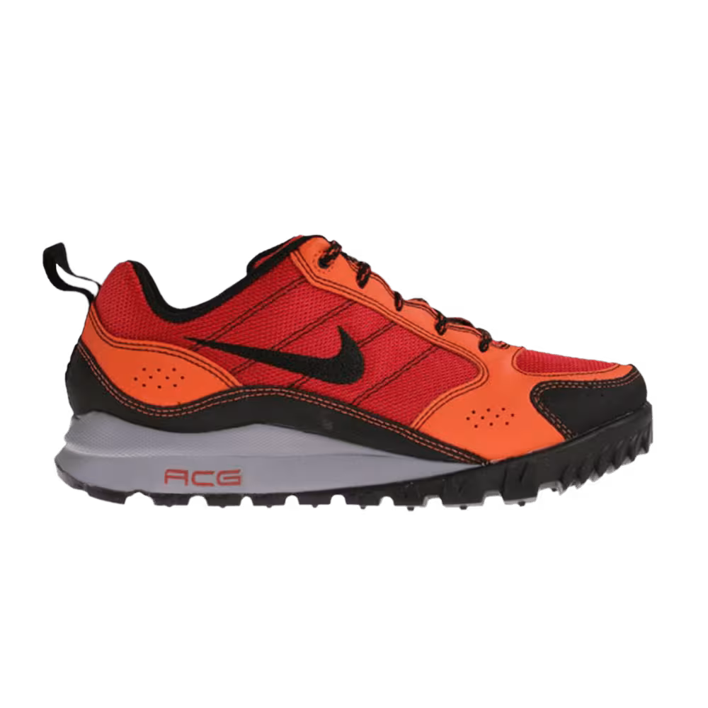 Nike ACG Air Wildtrail Comet Red Solar Orange