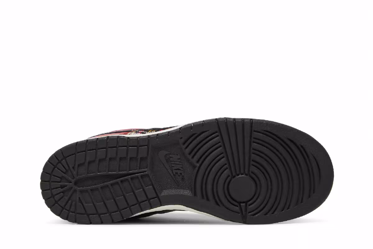Nike Dunk Low GS Christmas Plaid, view 5