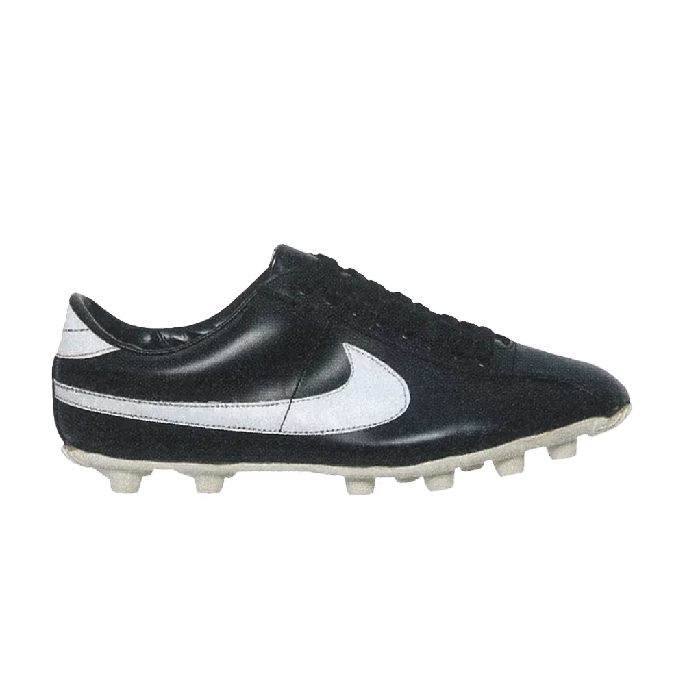 Nike Turf Quick Black White