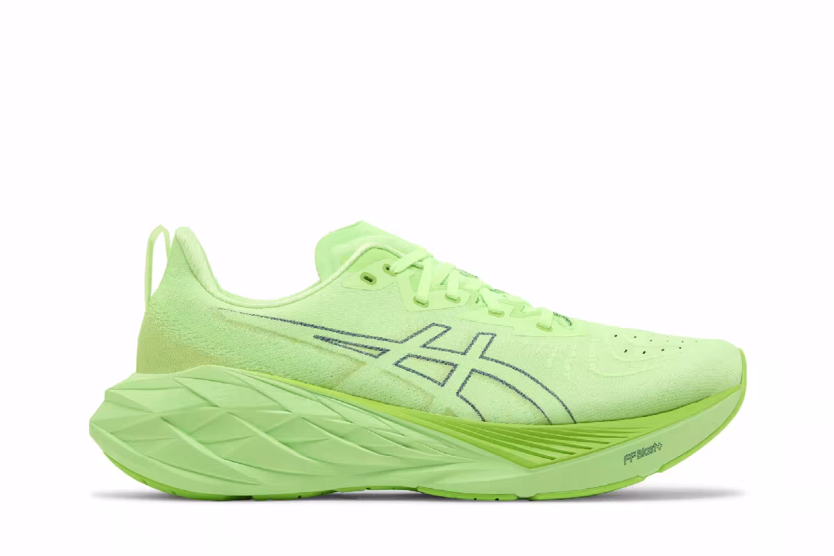 ASICS Novablast 4 Wide Illuminate Green, view 2
