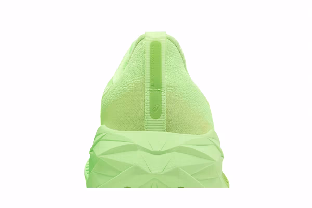 ASICS Novablast 4 Wide Illuminate Green, view 8