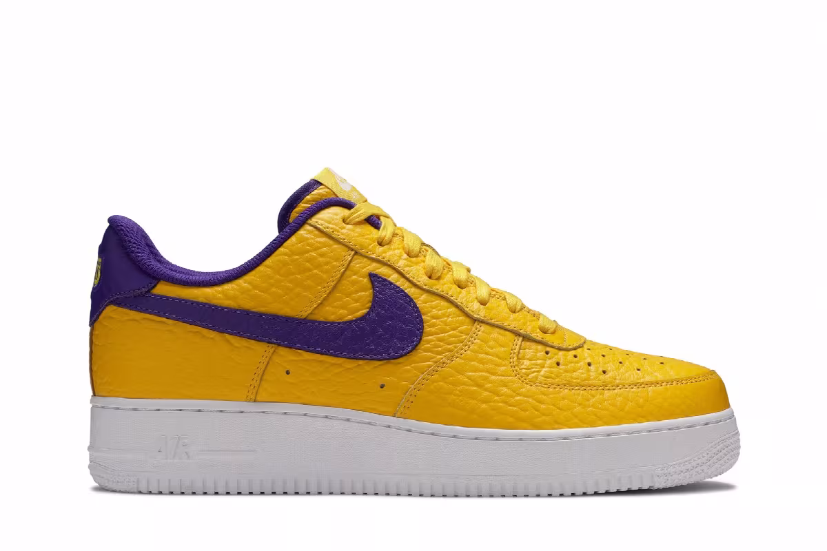 NBA x Nike Air Force 1 Low Premium iD Lakers, view 2