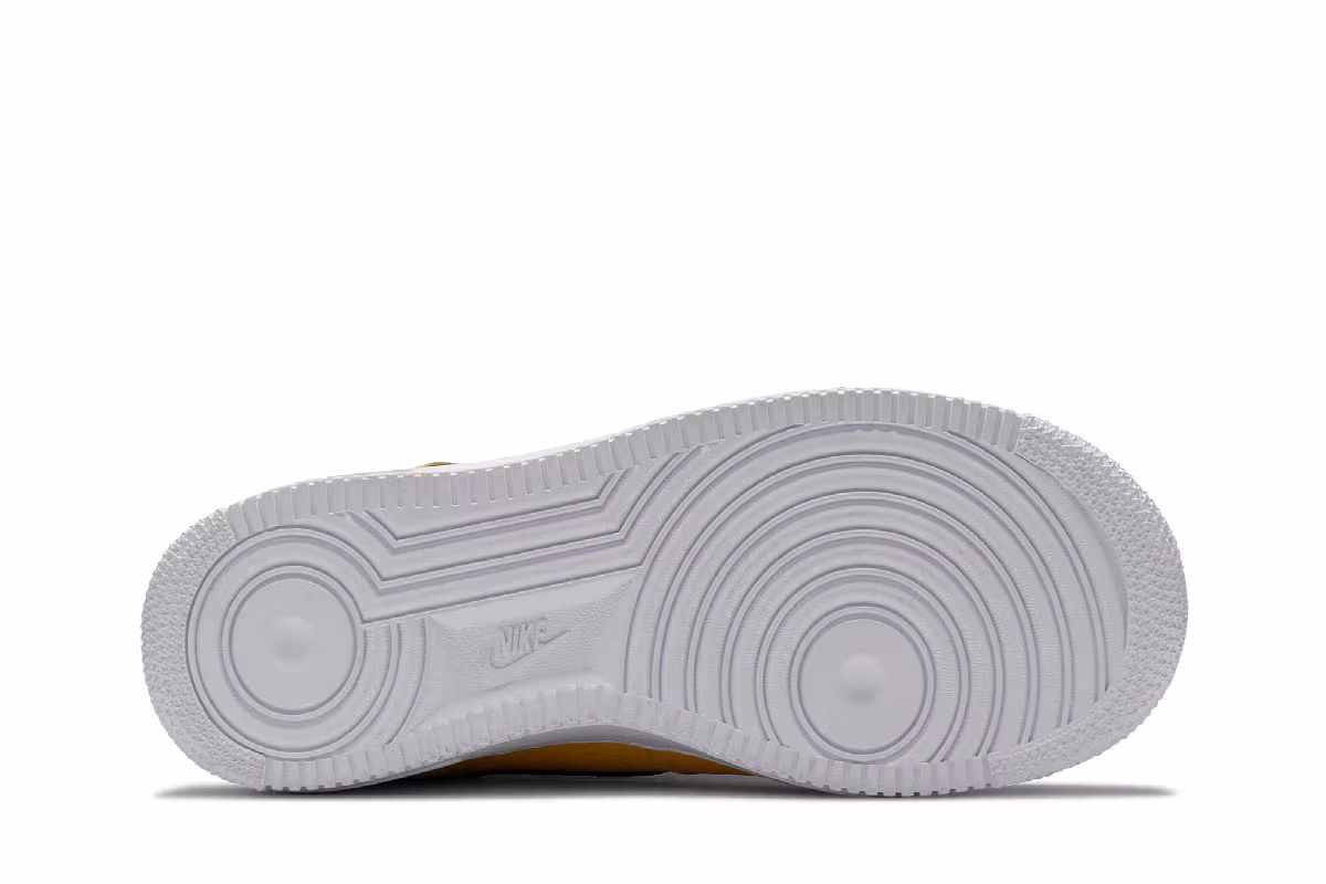 NBA x Nike Air Force 1 Low Premium iD Lakers, view 5
