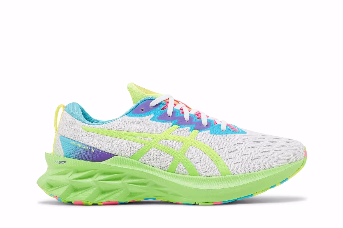 Asics Novablast 2 White Safety Yellow, view 2