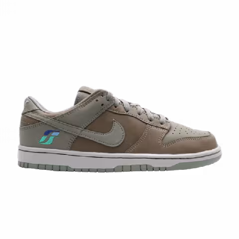 Nike Stash x Futura x Dunk Low iD
