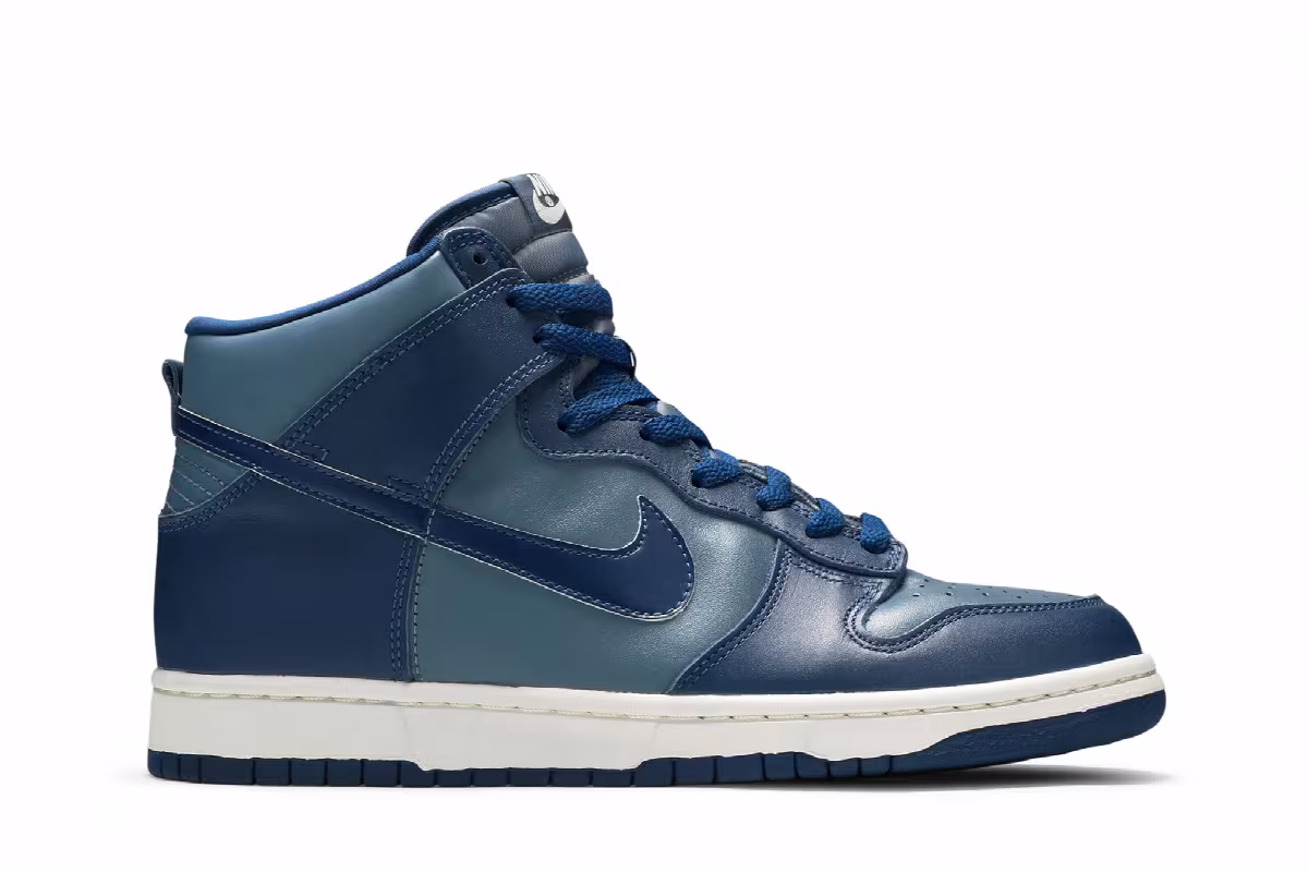 Nike Dunk High Le, view 2