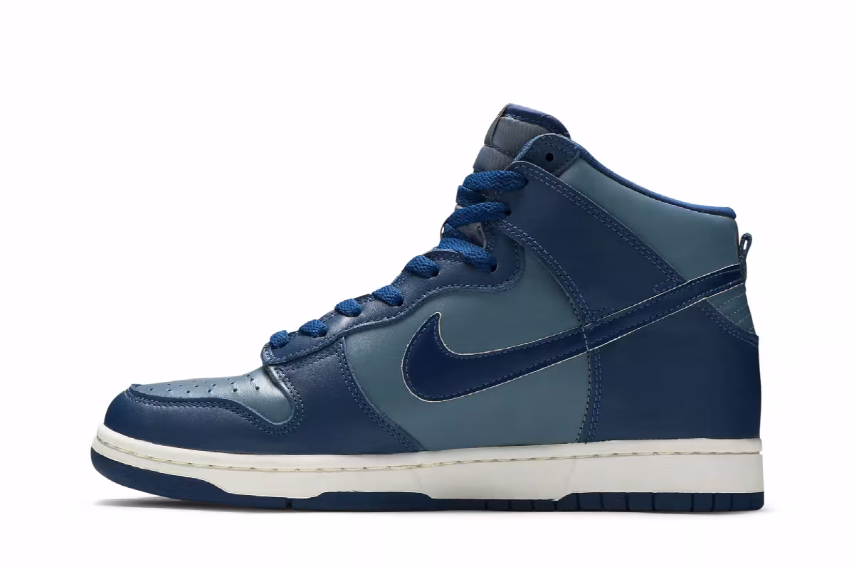 Nike Dunk High Le, view 4