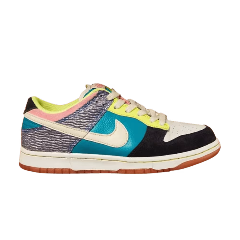 Nike Women's Dunk Low 6.0 Radiant Emerald Beach