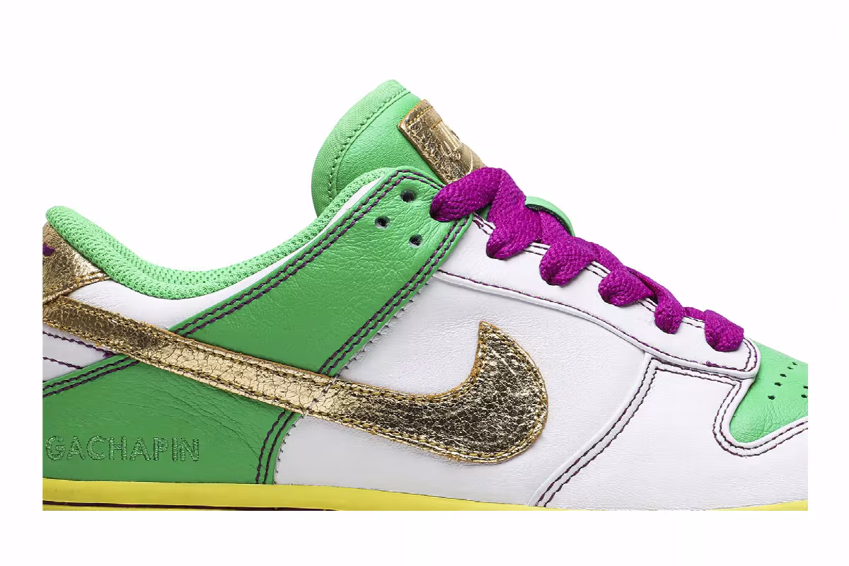 Nike Women's Dunk Low iD, view 3