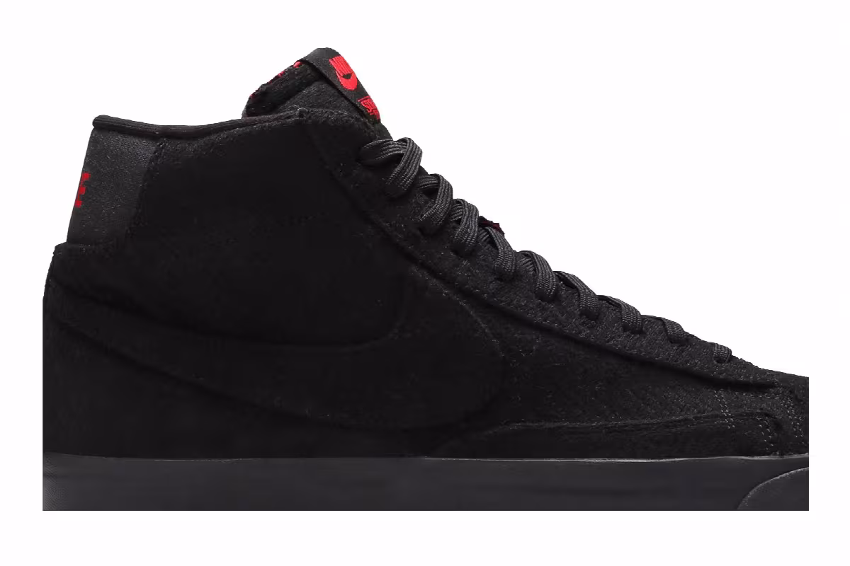 Stranger Things x Nike Blazer Mid QS Upside Down - Black, view 3