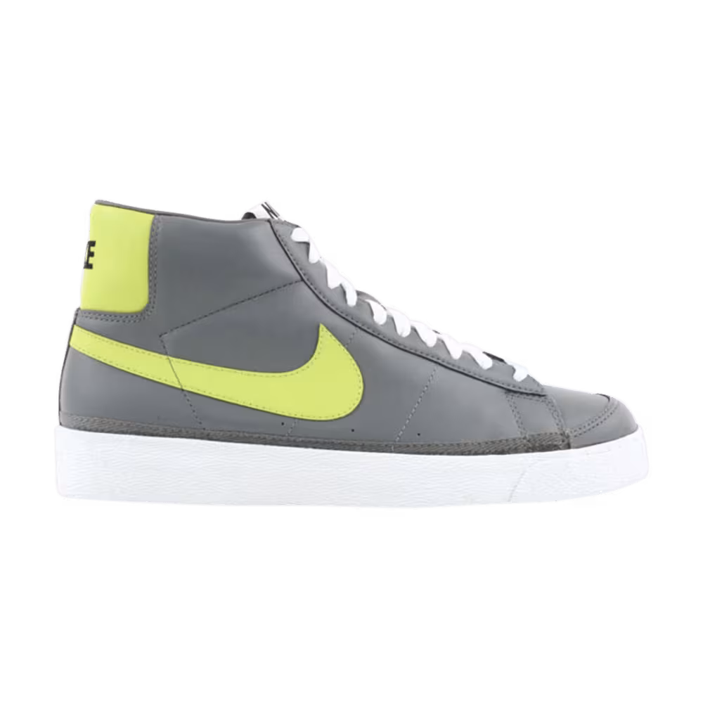 Nike Blazer Mid