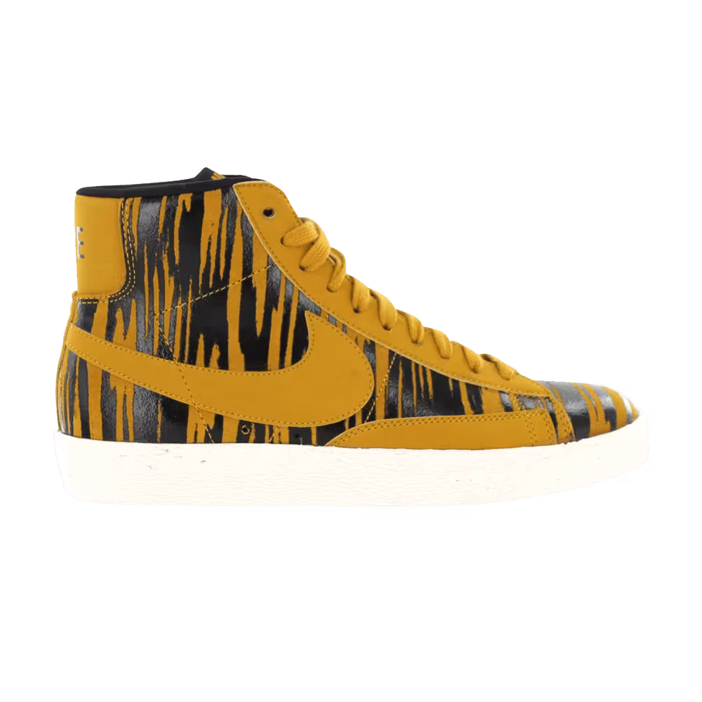 Nike Women's Blazer Mid Suede Print Tiger