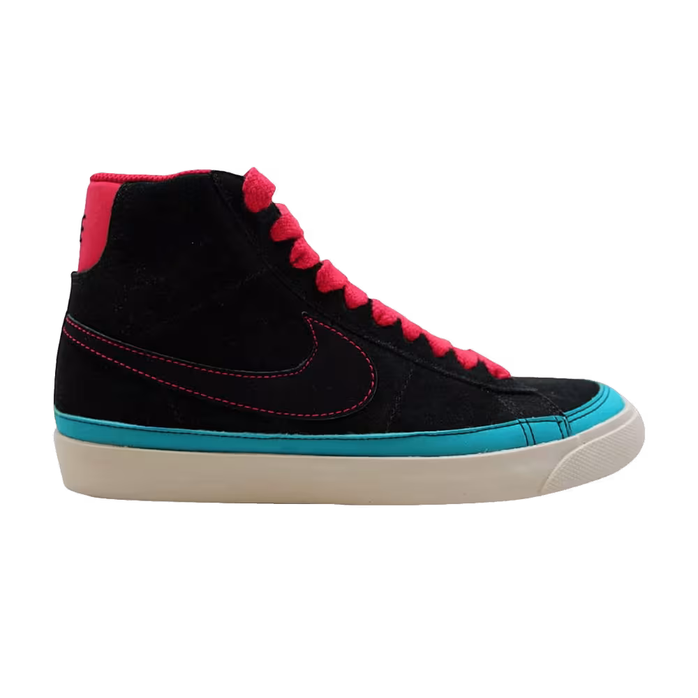Nike Women's Blazer Mid Very Berry