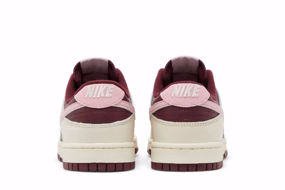 Nike Dunk Low Premium Valentine's Day, view 7