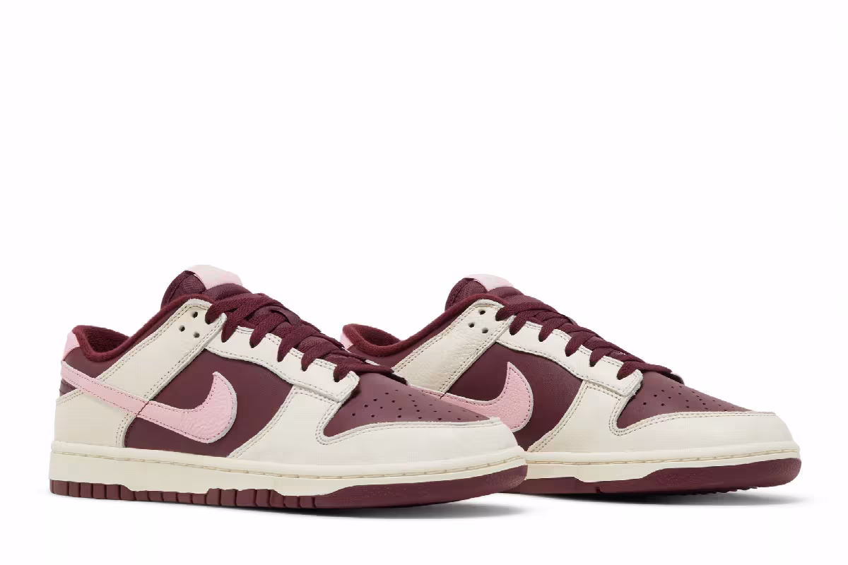 Nike Dunk Low Premium Valentine's Day, view 9