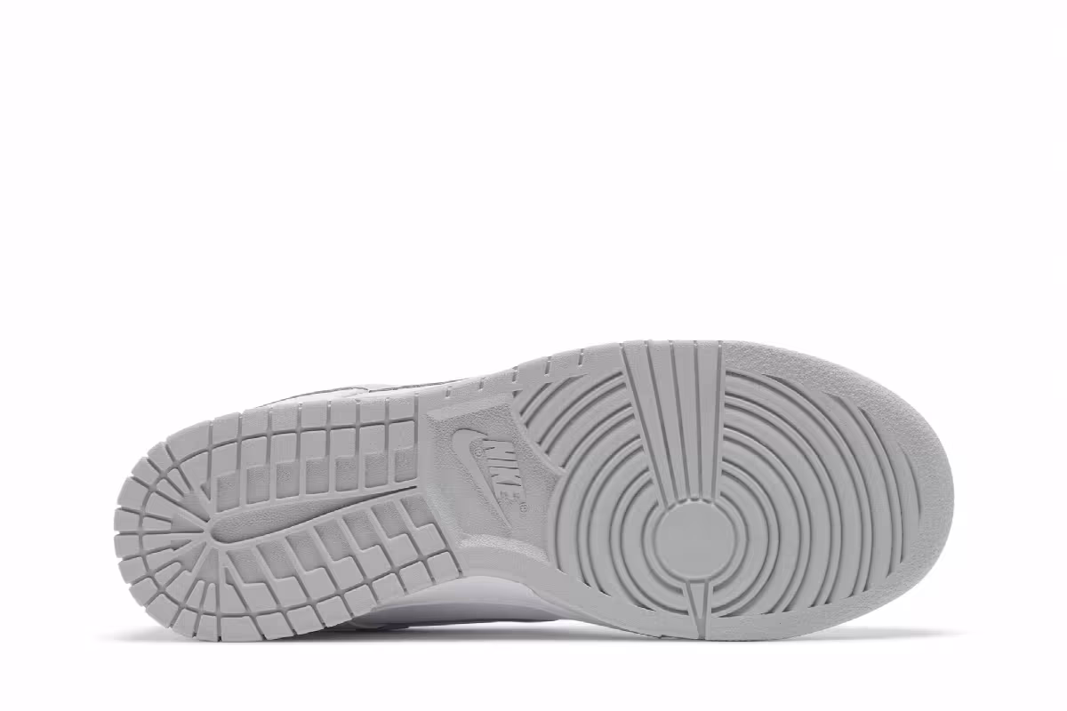 Nike Dunk Low Pure Platinum, view 5