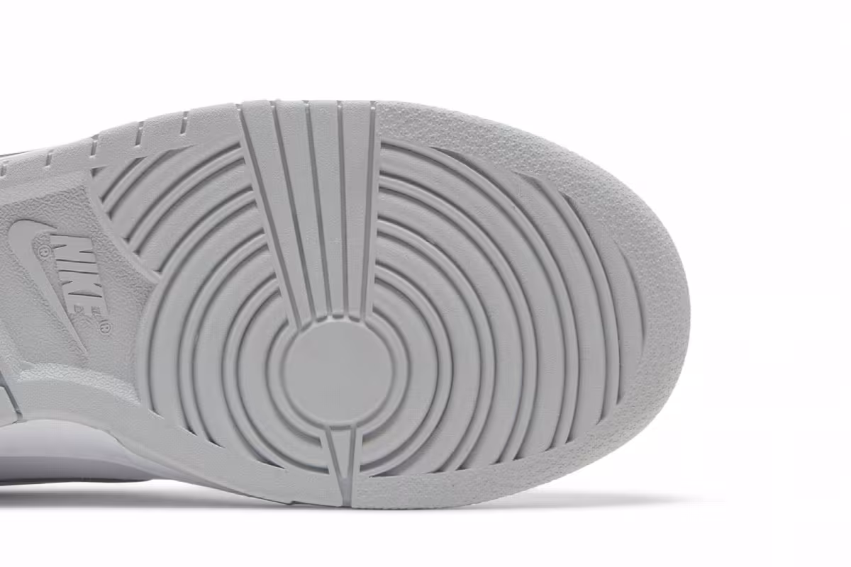 Nike Dunk Low Pure Platinum, view 6