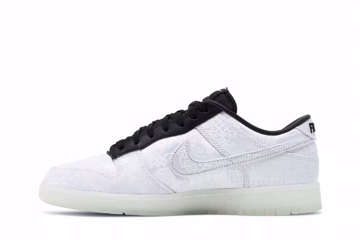 Fragment Design x CLOT x Nike Dunk Low SP 20th Anniversary, view 4