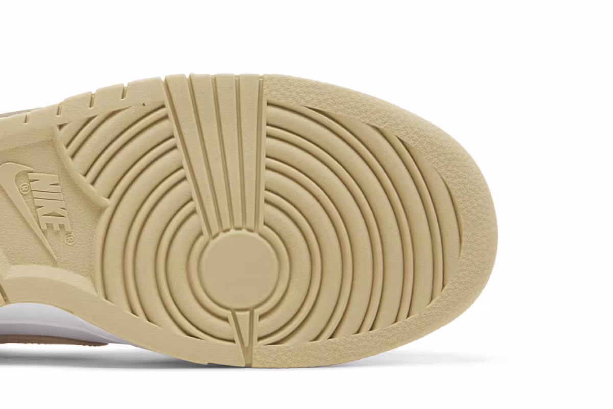 Nike Dunk Low Team Gold, view 6