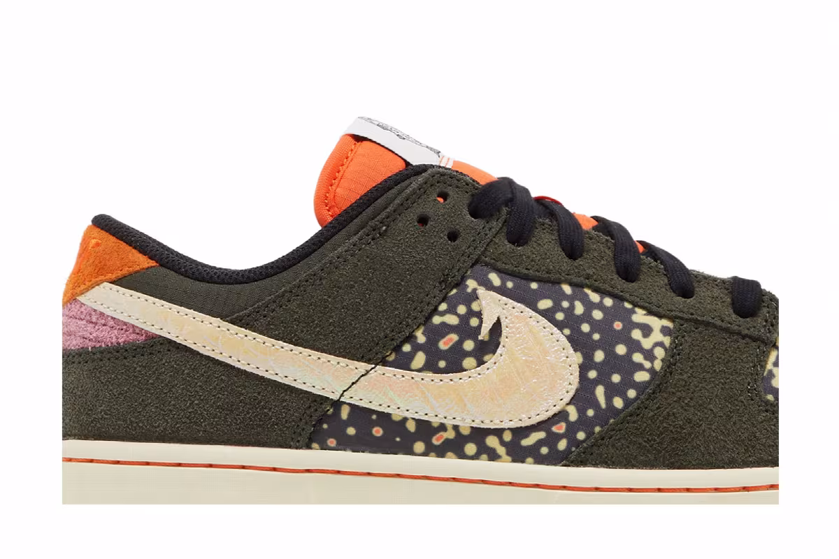 Nike Dunk Low SE Gone Fishing - Rainbow Trout, view 3