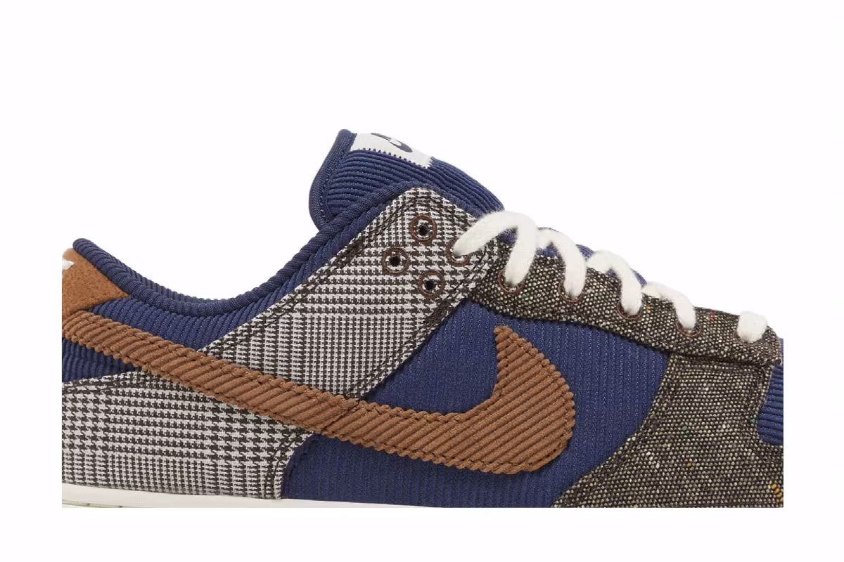 Nike Dunk Low Tweed Corduroy, view 3