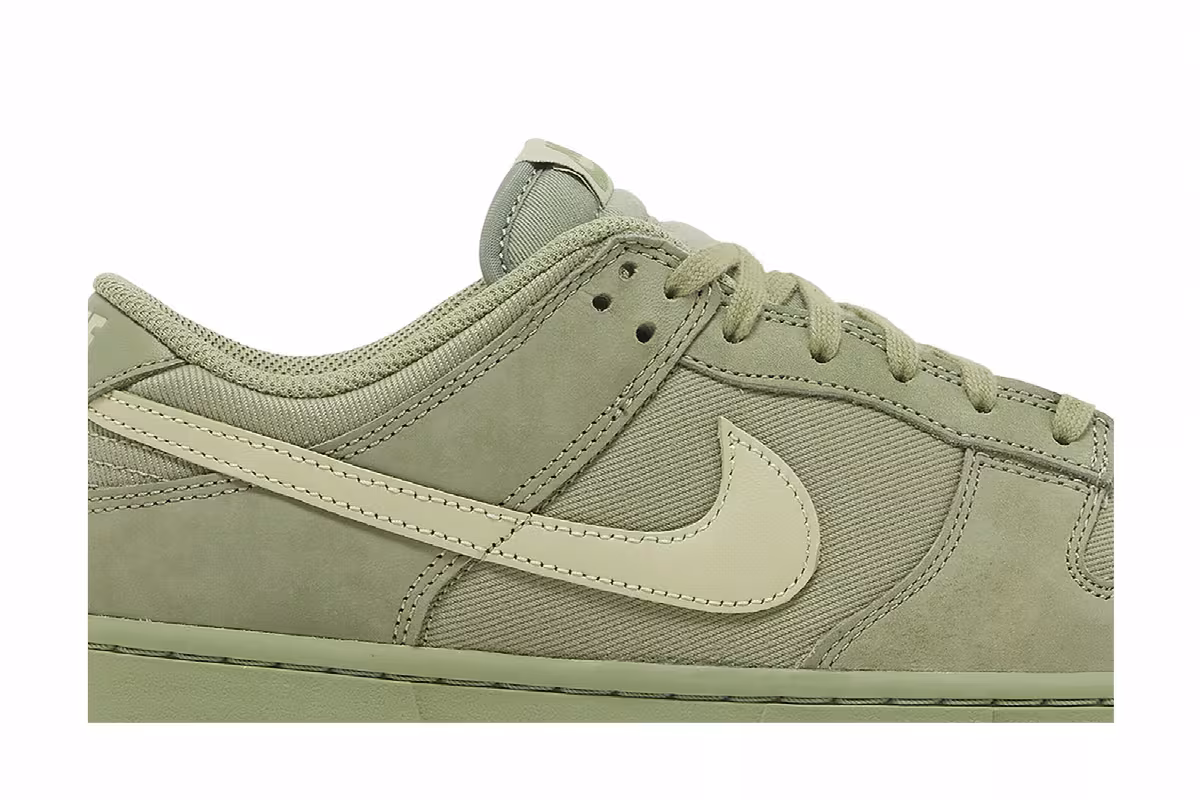 Nike Dunk Low Premium Oil Green, view 3
