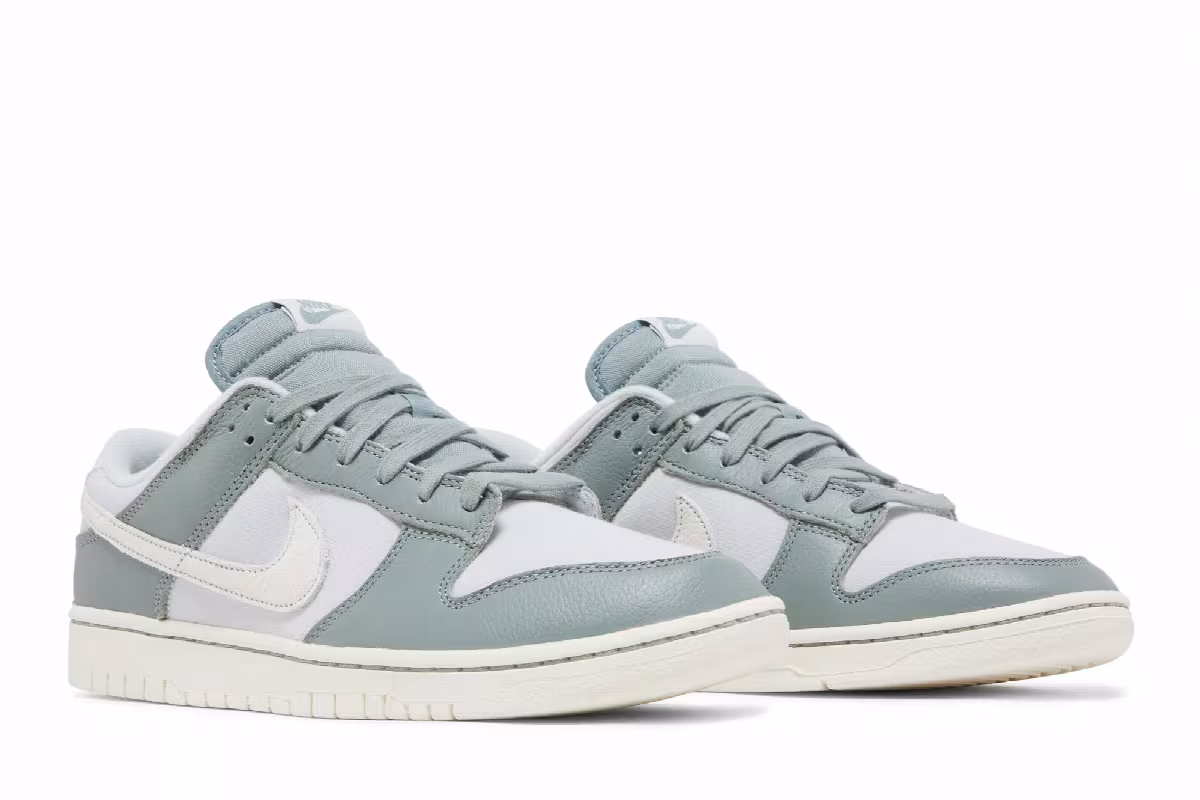 Nike Dunk Low Mica Green, view 9