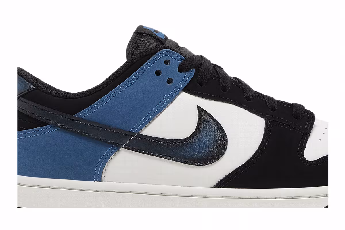 Nike Dunk Low Airbrush - Industrial Blue, view 3