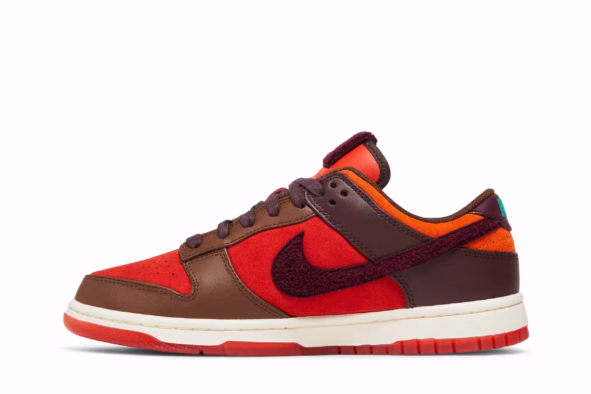 Nike Dunk Low Year of the Rabbit - Light Crimson, view 4