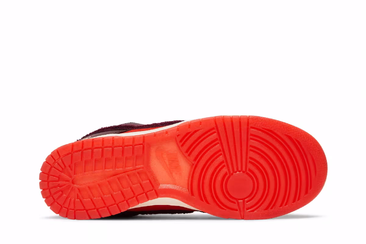 Nike Dunk Low Year of the Rabbit - Light Crimson, view 5