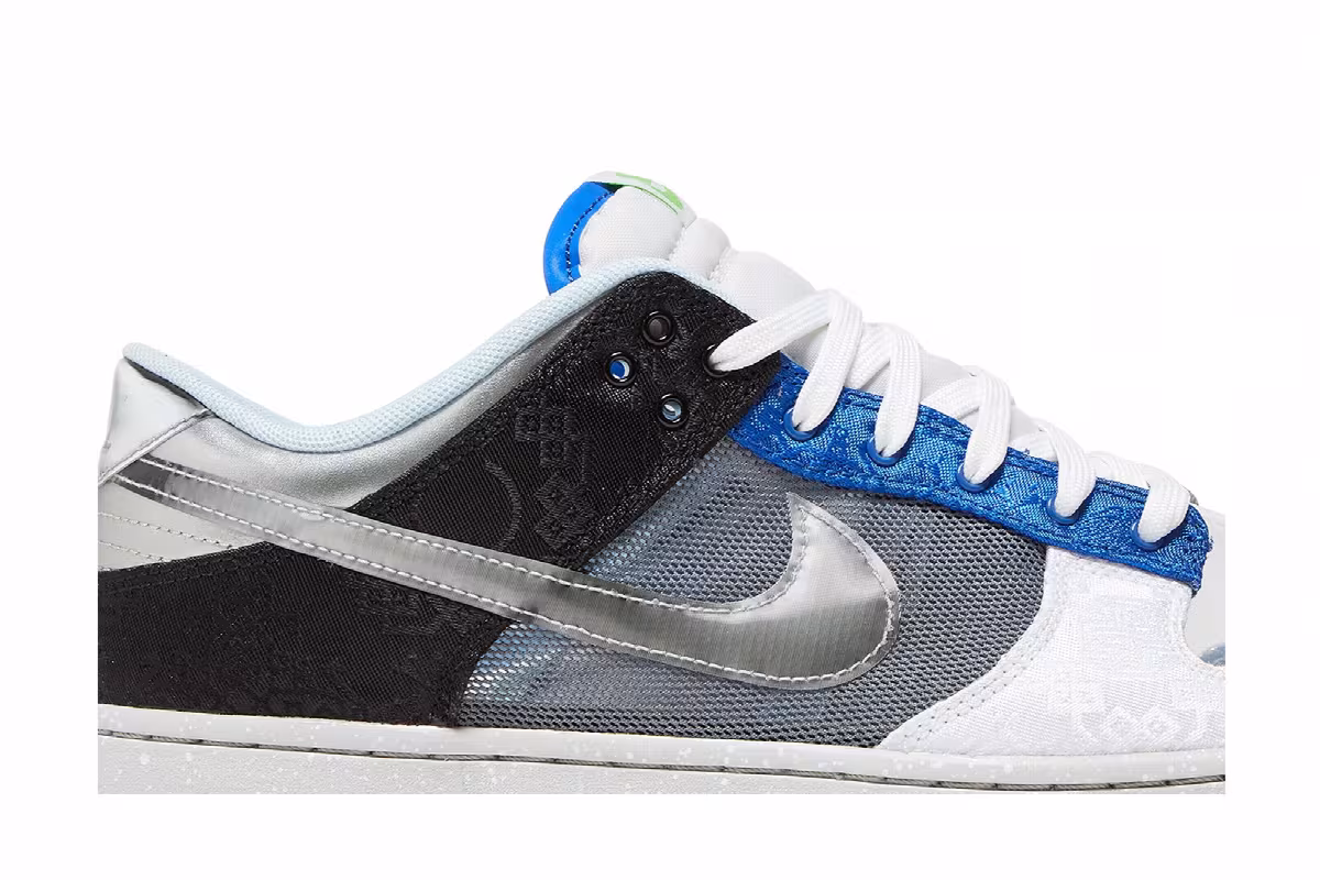 CLOT x Nike Dunk Low SP What The, view 3