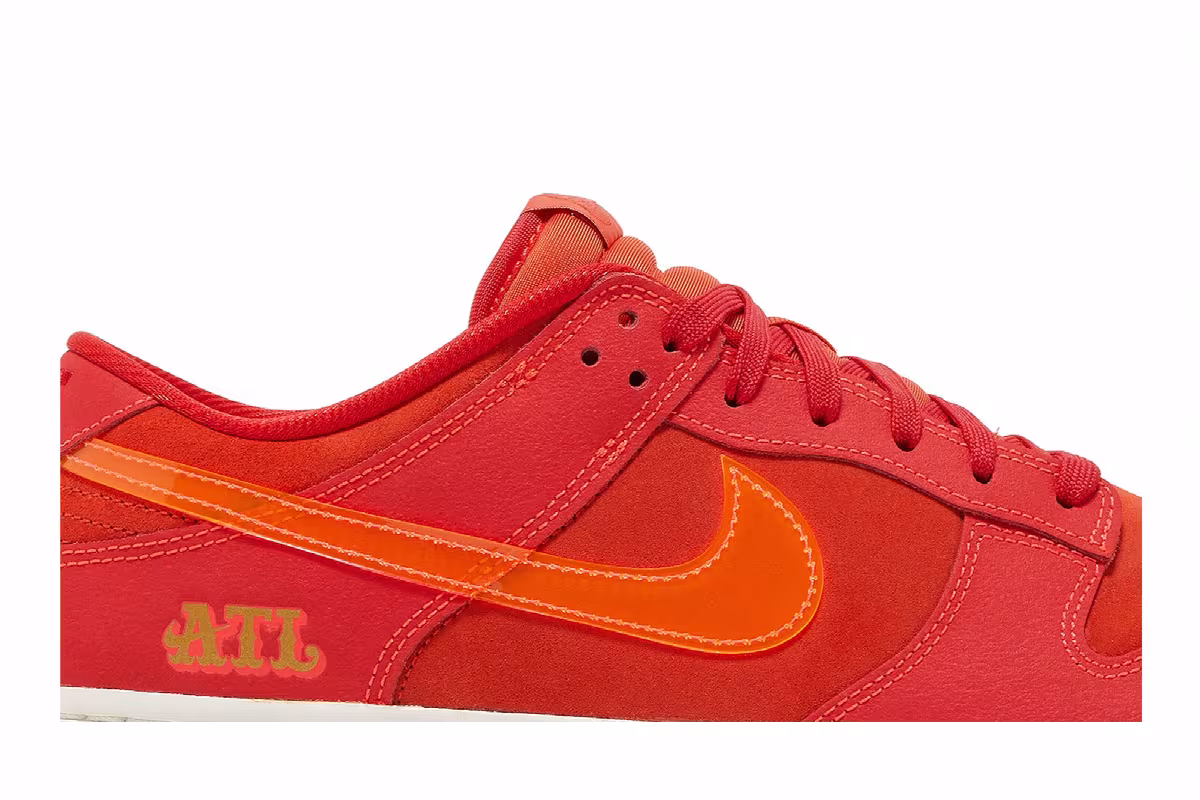 Nike Dunk Low ATL, view 3