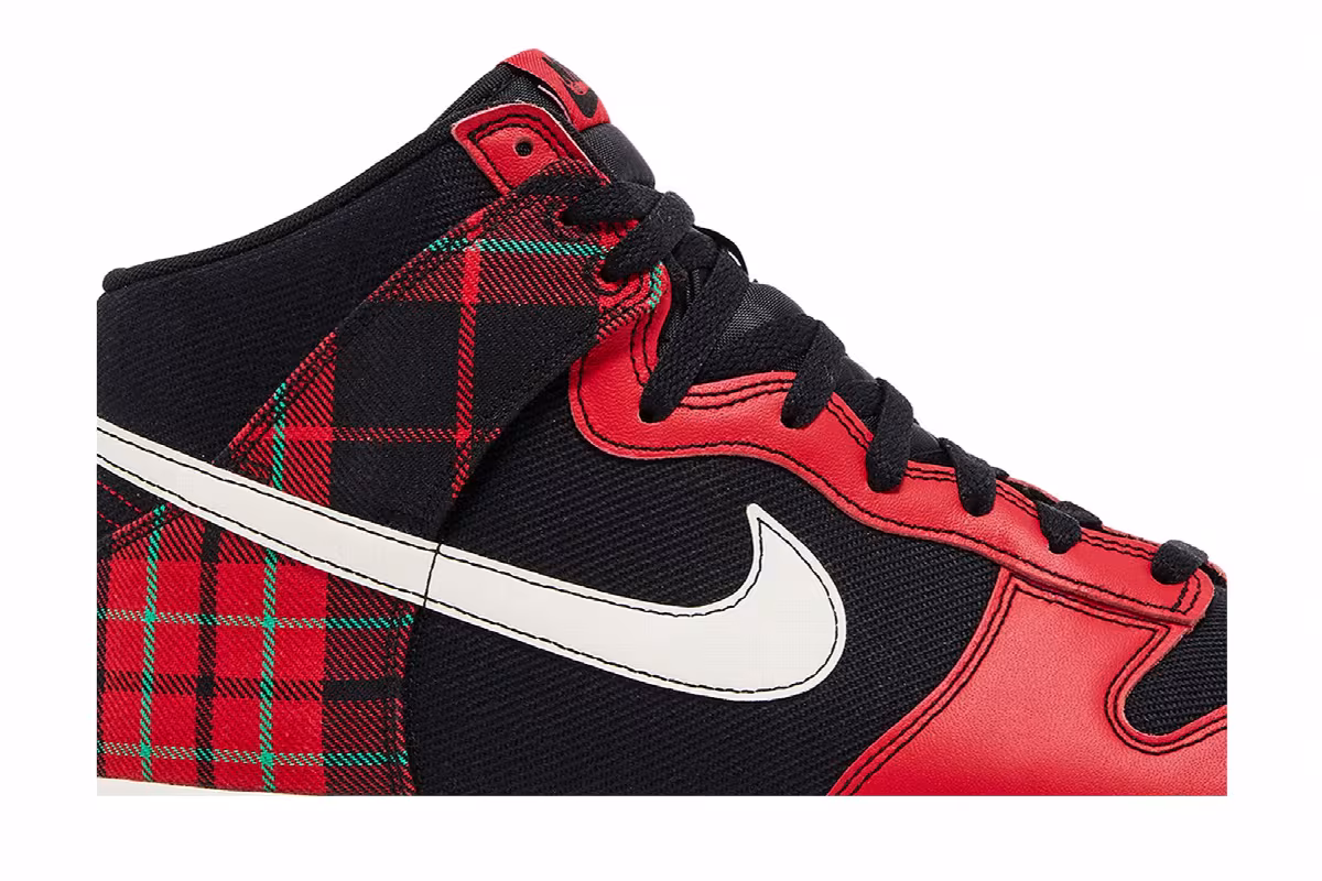 Nike Dunk High SE Tartan Plaid, view 3