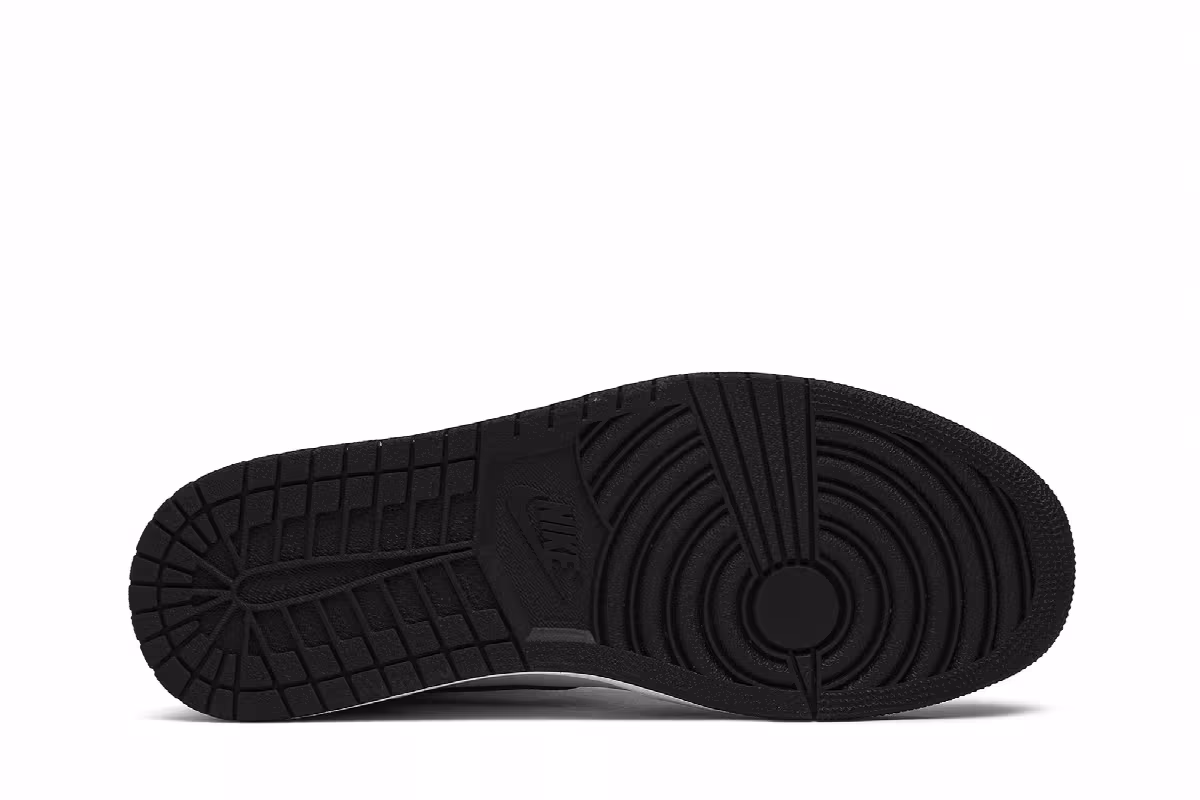 Air Jordan 1 High OG Black White 2014, view 5