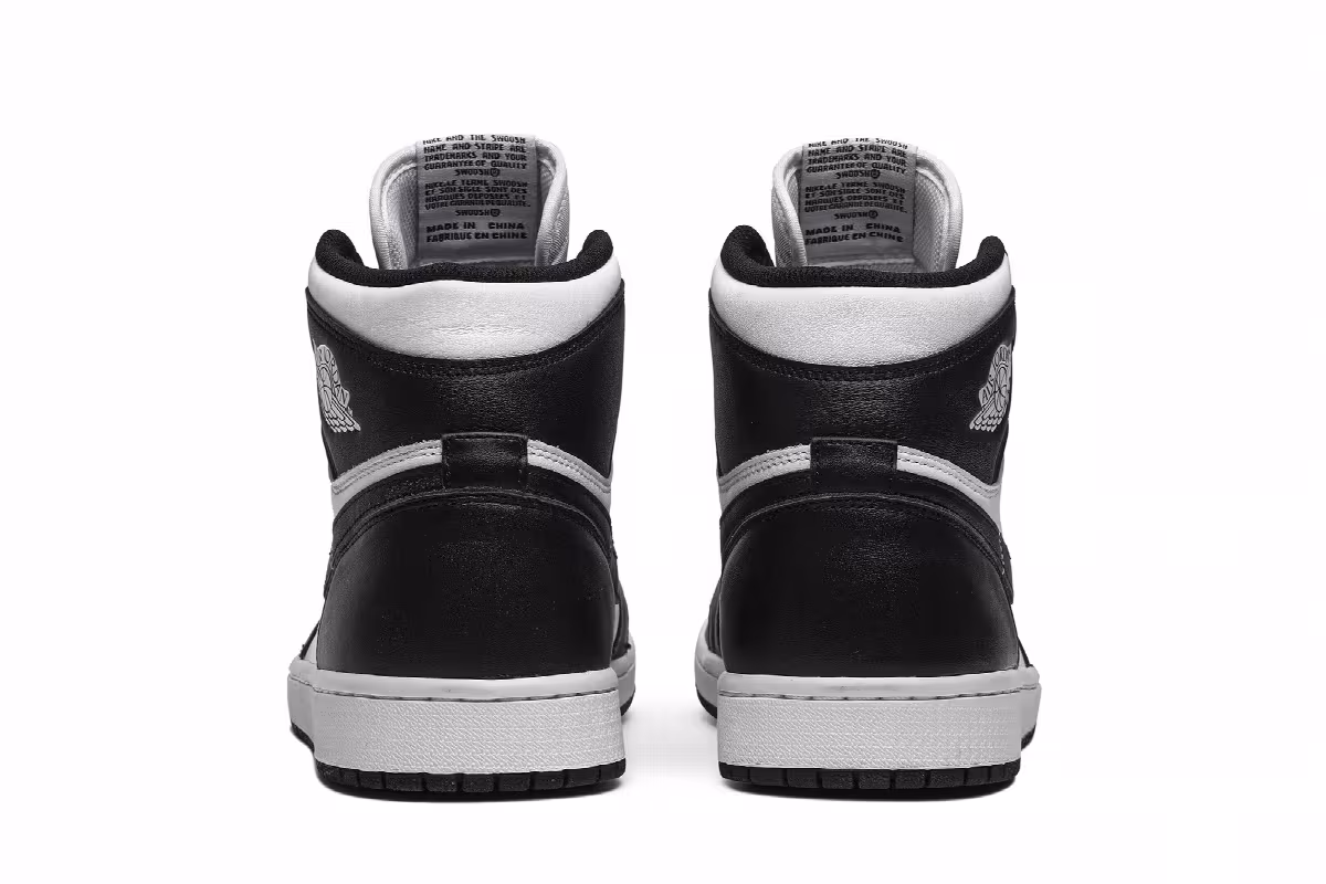 Air Jordan 1 High OG Black White 2014, view 7