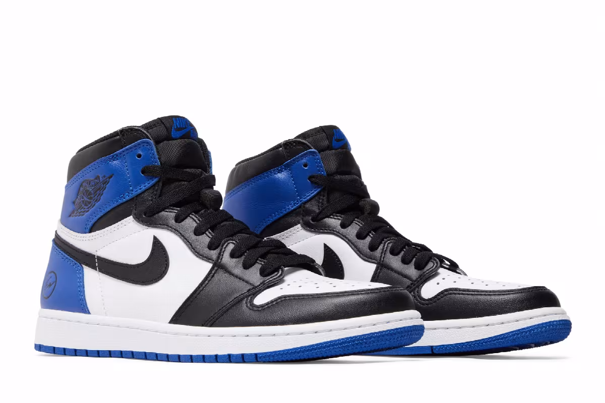 Fragment Design x Air Jordan 1 High OG Friends and Family, view 9