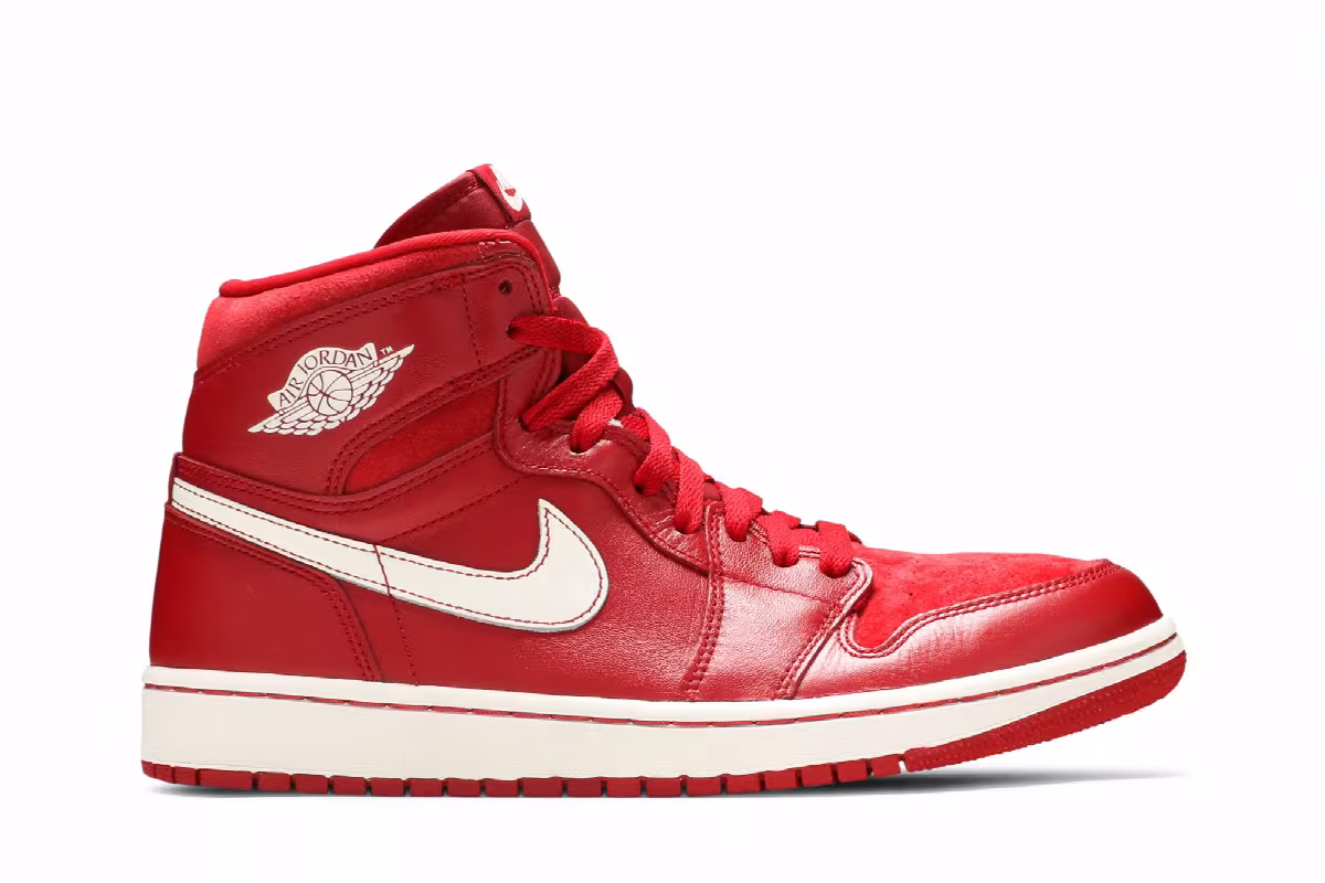 Air Jordan 1 High OG Gym Red, view 2