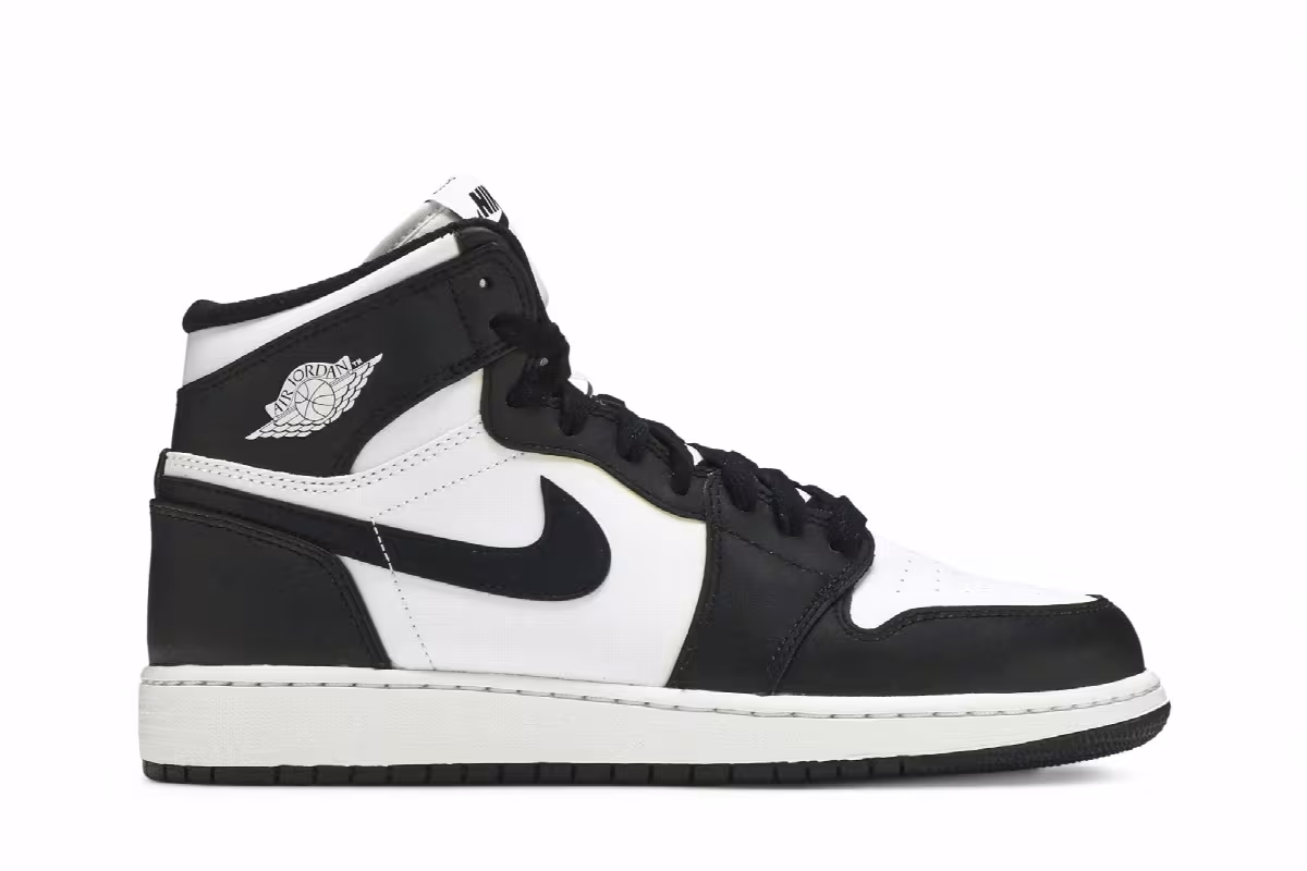 Air Jordan 1 High OG BG Black White 2014, view 2