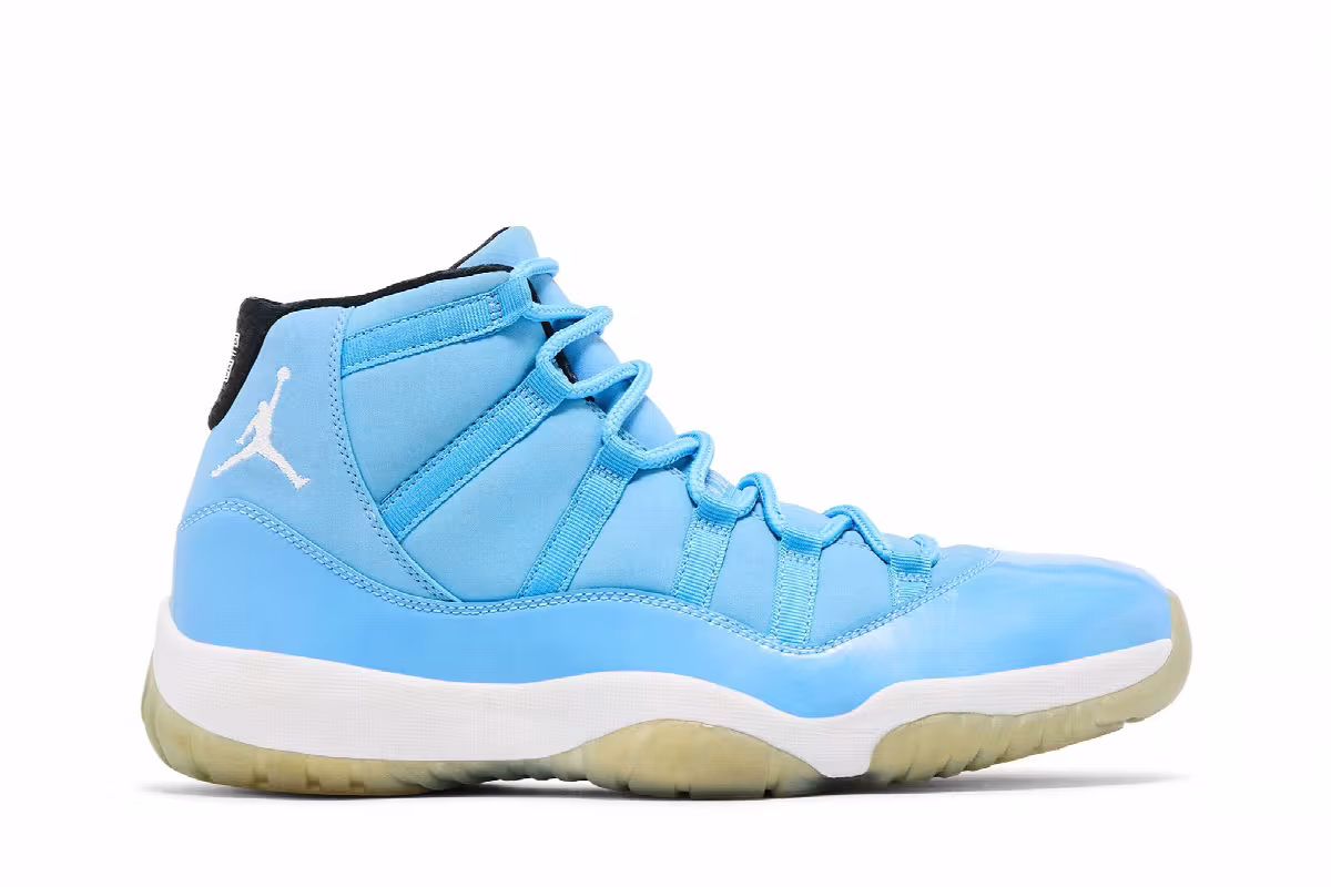 Air Jordan 11 Pantone, view 2