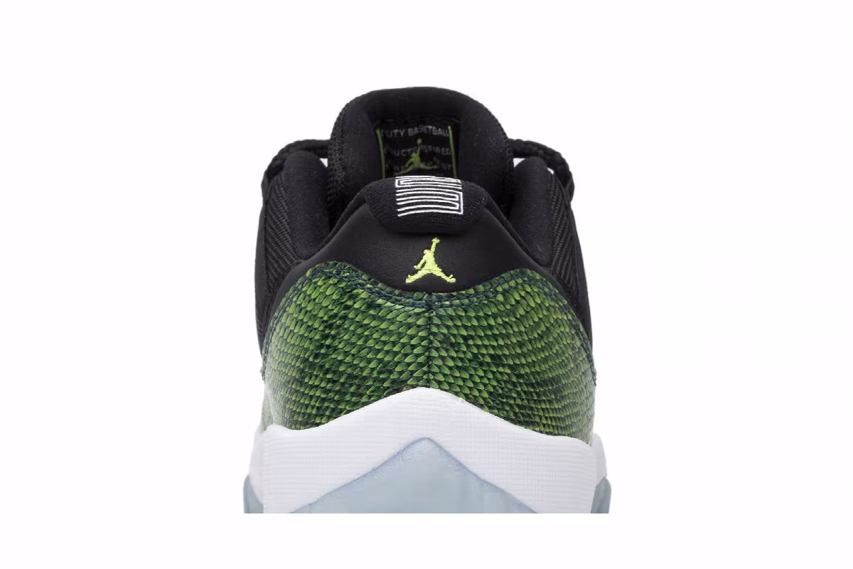 Air Jordan 11 Low Snake, view 8