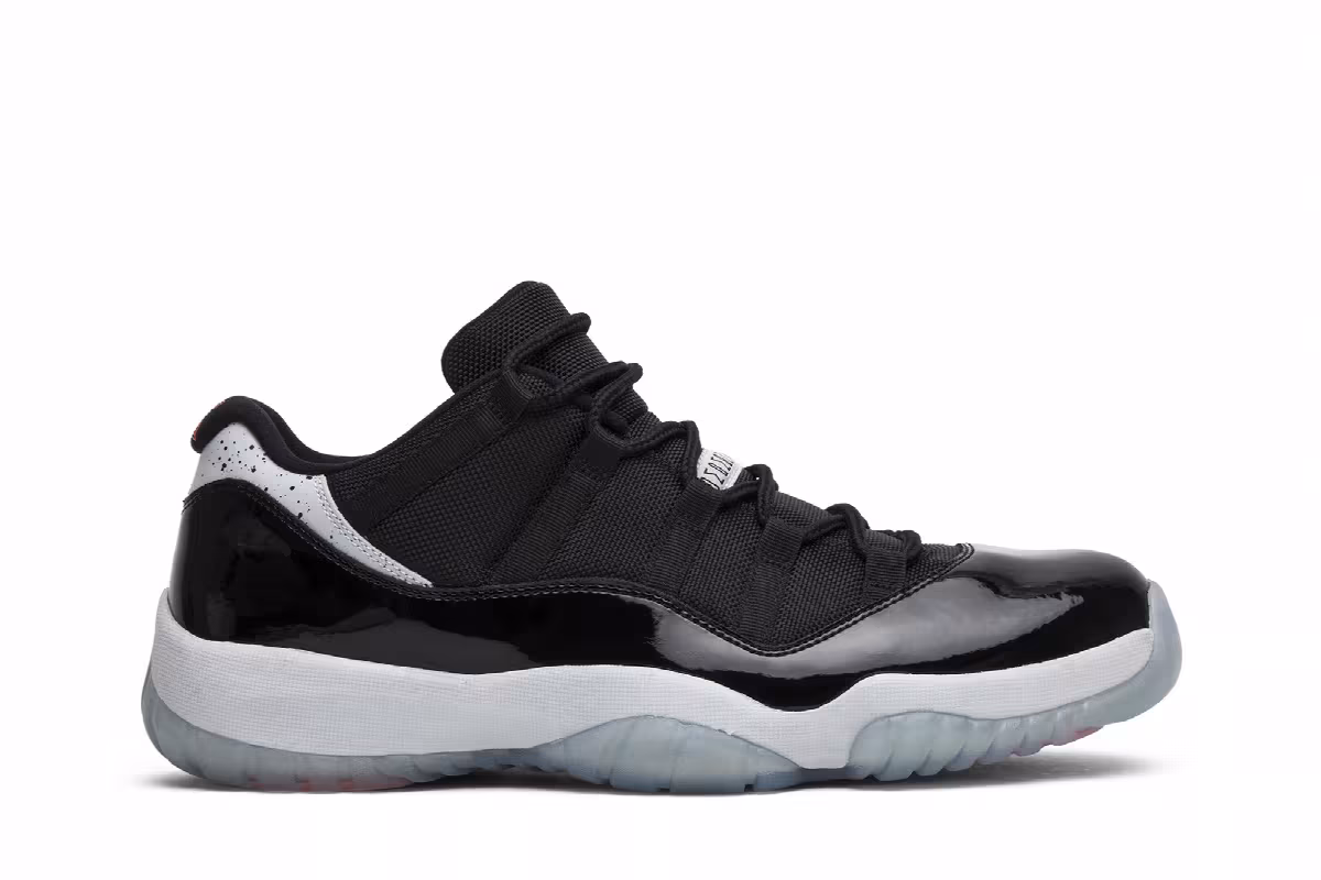 Air Jordan 11 Low Infrared 23, view 2
