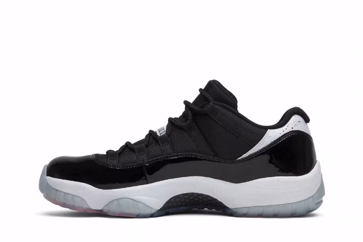 Air Jordan 11 Low Infrared 23, view 4