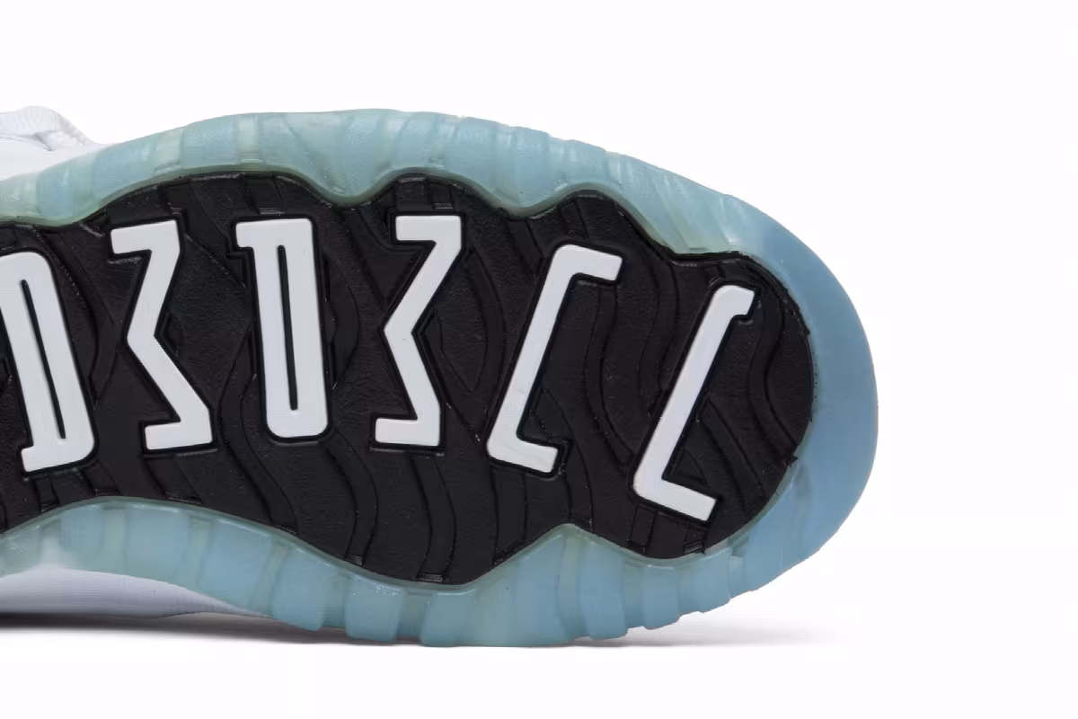 Air Jordan 11 PS Legend Blue, view 6