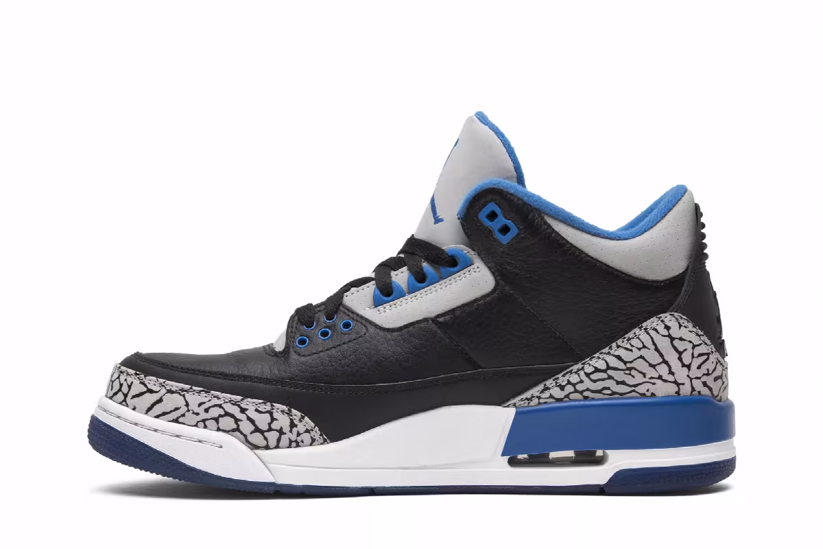 Air Jordan 3 sport blue, view 4