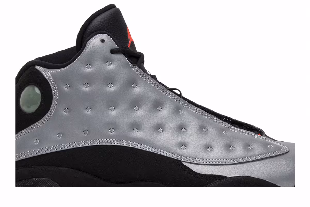 Air Jordan 13 Reflective Silver, view 3